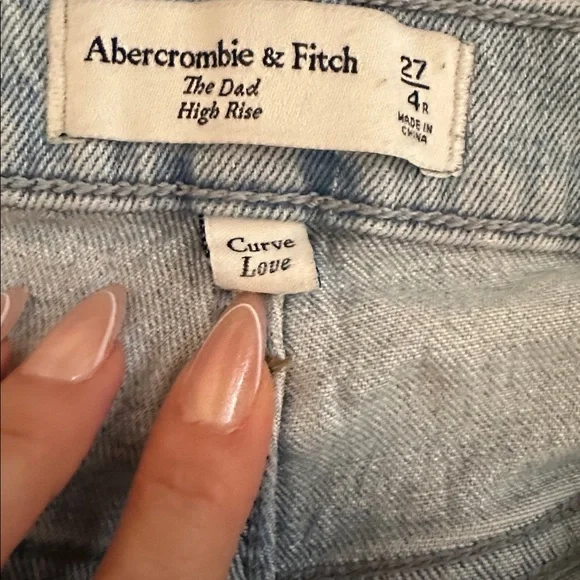 Abercrombie & Fitch the Dad rise Light Wash Straight Leg Jeans curvy love - Picture 9 of 10